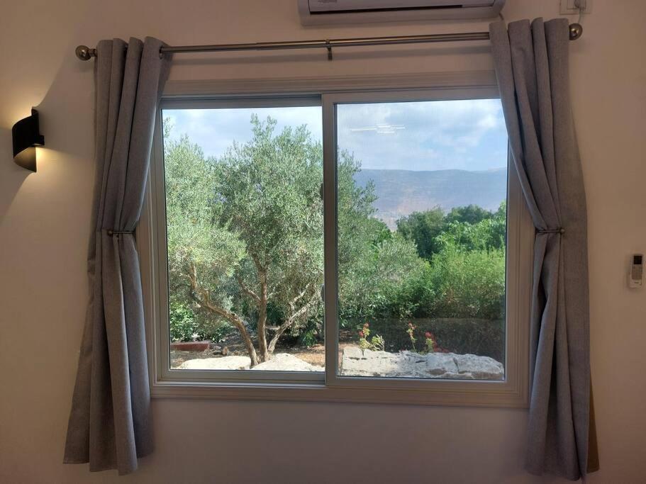 הבית ליד הבוסתן Mikhmannim Ngoại thất bức ảnh