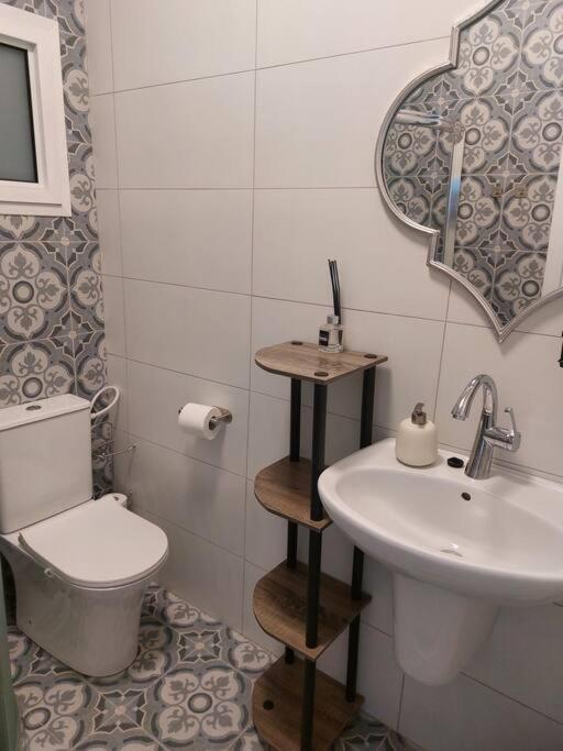 הבית ליד הבוסתן Mikhmannim Ngoại thất bức ảnh